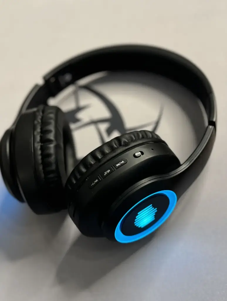 D-T L RGB Wireless Headphone